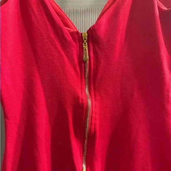 Red bodycon lined dress with spaghetti straps & peephole by Joe & Elle. Size XS - Picture 4 of 6